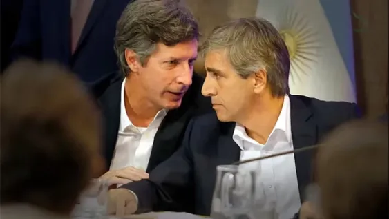 Cómo funciona el mecanismo que utilizan el Tesoro y el Banco Central para vender dólares