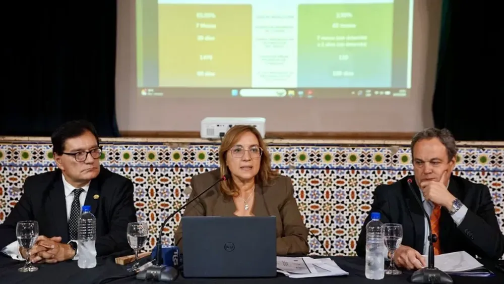 La última del mandato.-