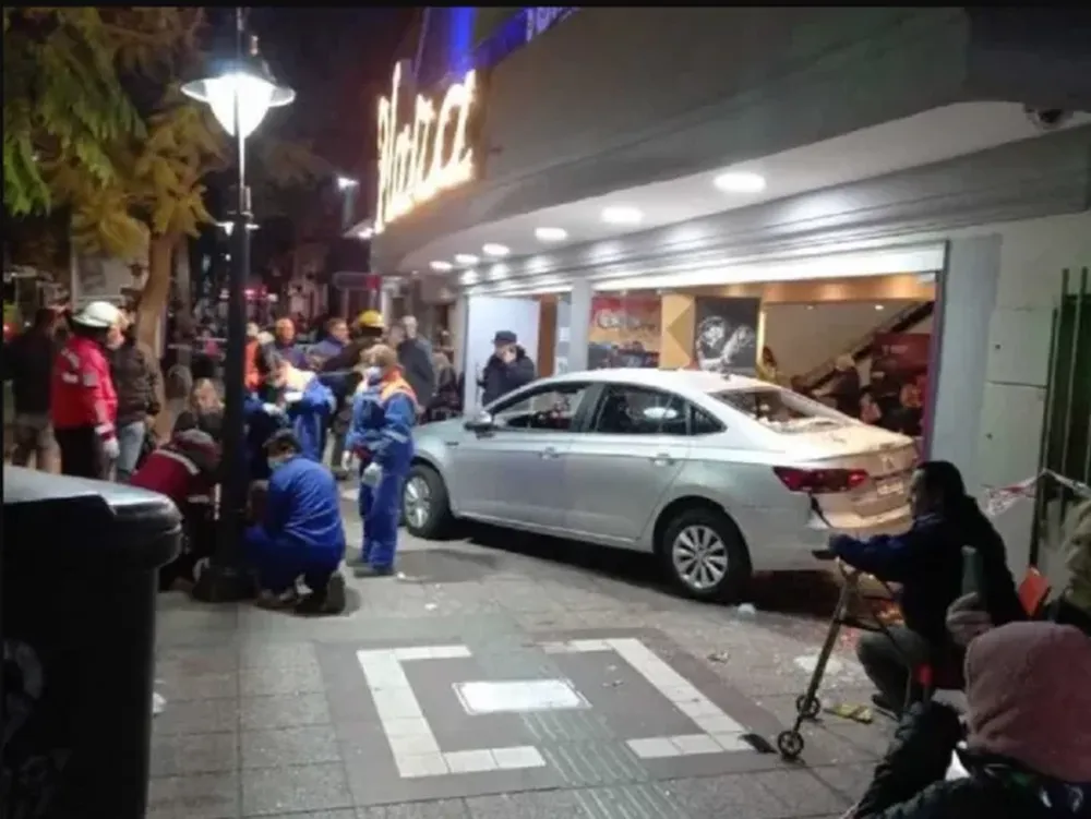 Habló el hombre que atropelló a 23 personas en la puerta del teatro