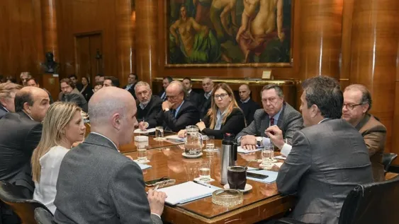 Deuda, jubilados, tarifas, CGT, una semana clave para Massa