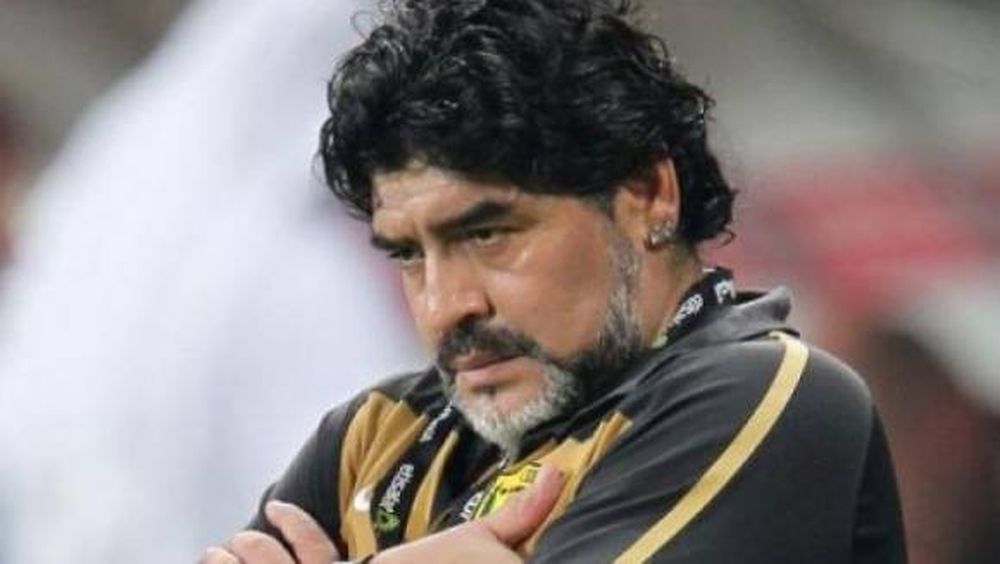 Maradona expresó que quiere continuar en Al Wasl