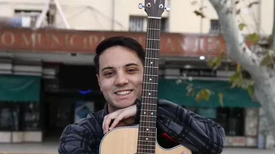 Presenta su proyecto