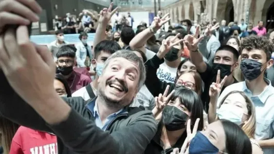 En un sitio histórico, Máximo asume presidencia del PJ de Buenos Aires