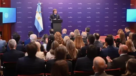 Milei en Miami: presencia en un foro mundial y una gala conservadora en Palm Beach