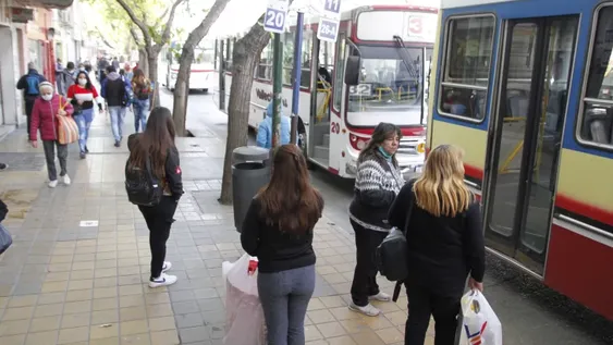 ¿Cuál es la diferencia entre aislamiento y distanciamiento social?