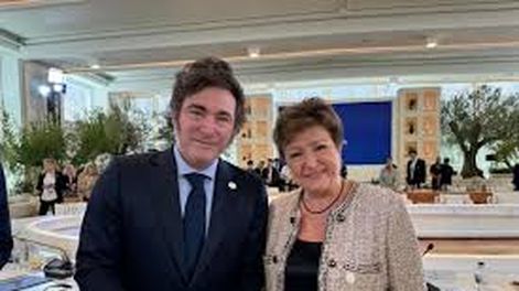 Jefa del FMI avala adelanto