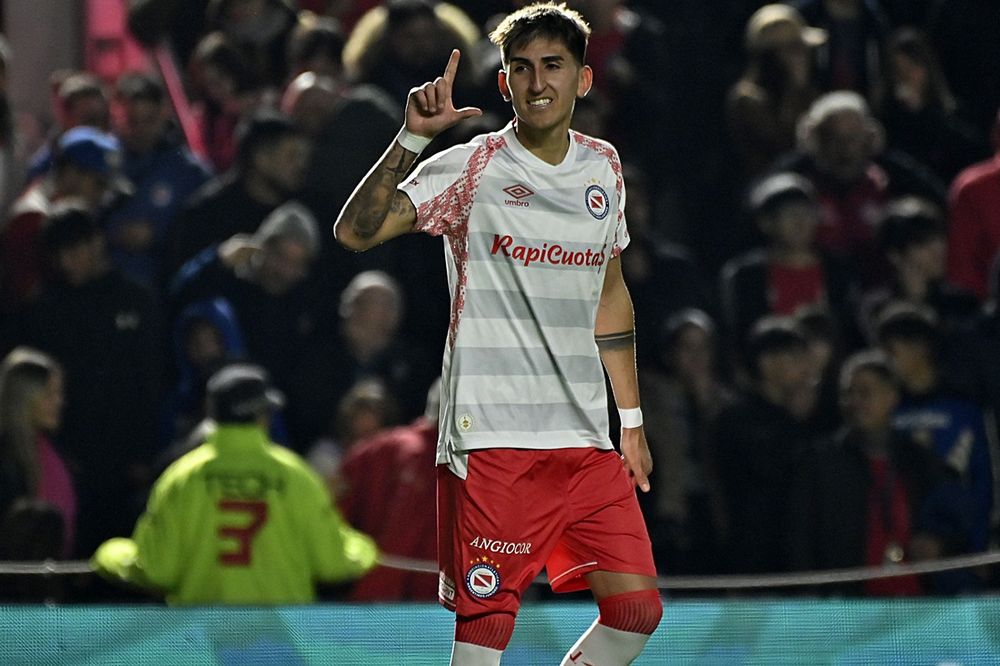 Contrarreloj. Boca aceleró sus gestiones con Lescano pero Argentinos y Gimnasia tienen la última palabra.