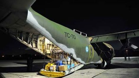 Argentina envió un nuevo avión con ayuda a Haití