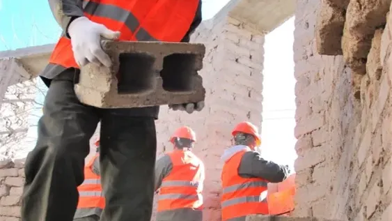 Comenzaron a demoler la biblioteca centenaria para iniciar las obras de la nueva sede