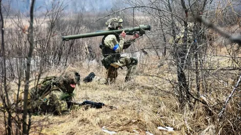 Zelenski reveló que las fuerzas rusas ingresaron a Kiev y decretó la movilización general de las tropas
