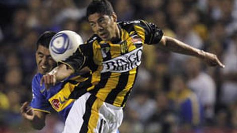 Olimpo hundió a Boca y es el nuevo líder del torneo