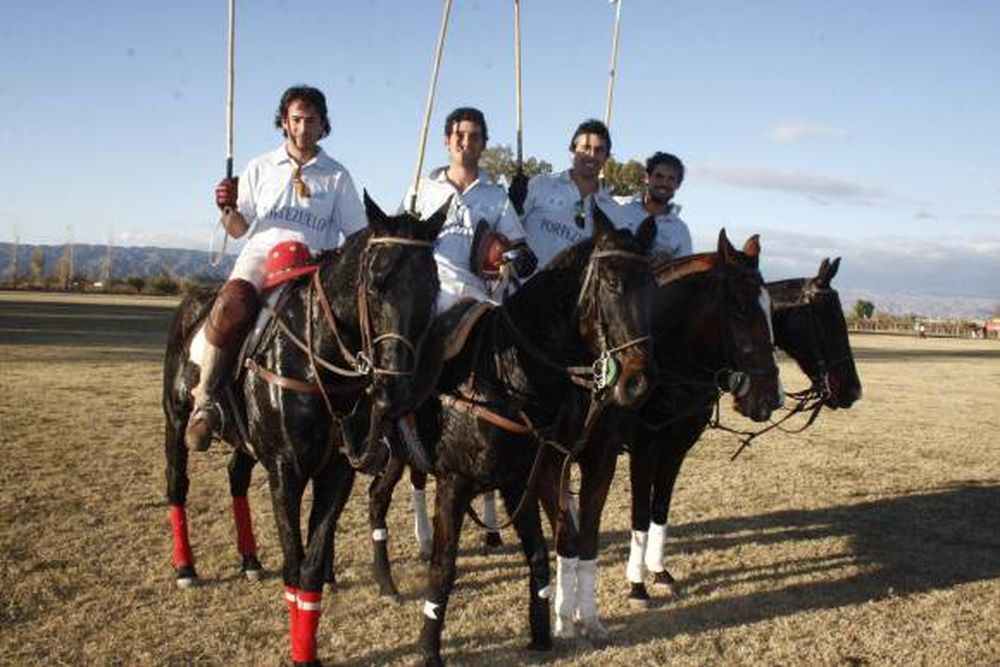 San Valentín es campeón invicto
