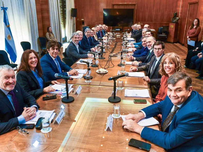 Roberto Gutiérrez participó en Buenos Aires de la reunión del Consejo Federal de Responsabilidad Fiscal.