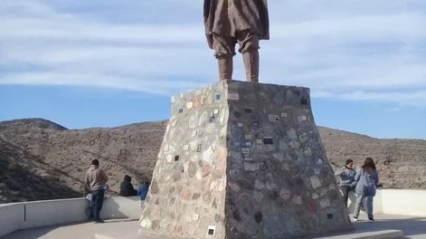 EL MONUMENTO a Ceferino Namuncurá es un ícono religioso y cultural del Departamento San Martín que celebra mañana un nuevo aniversario de su fundación.