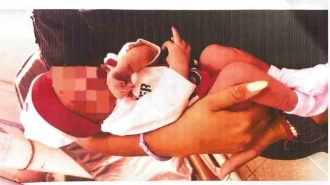 Policías salvaron a un bebé de 6 días que se ahogó mientras era amamantado por su mamá