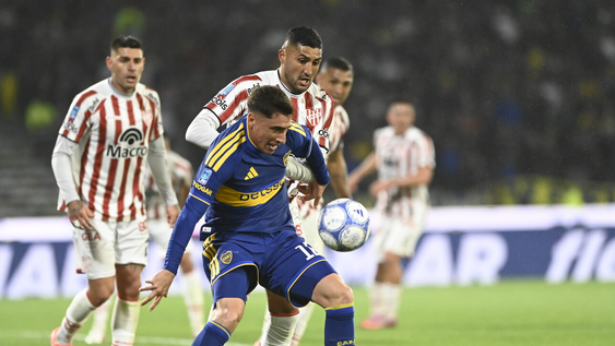 boca empato 2-2 con instituto en cordoba: paredes jugo unos minutos y salio con un dolor muscular
