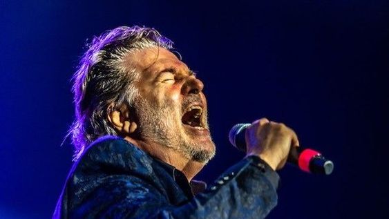 Miguel Mateos trae su extenso repertorio por primera vez al Teatro del Bicentenario