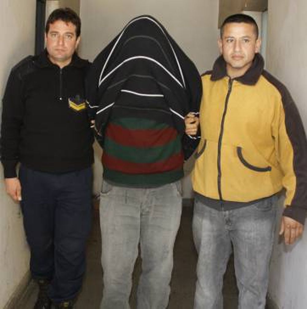 Por Facebook, supo que su  expareja violaba a su hija