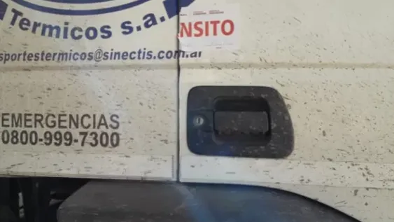 Enojado por un control, un camionero bonaerense se bajó y discutió con los policías