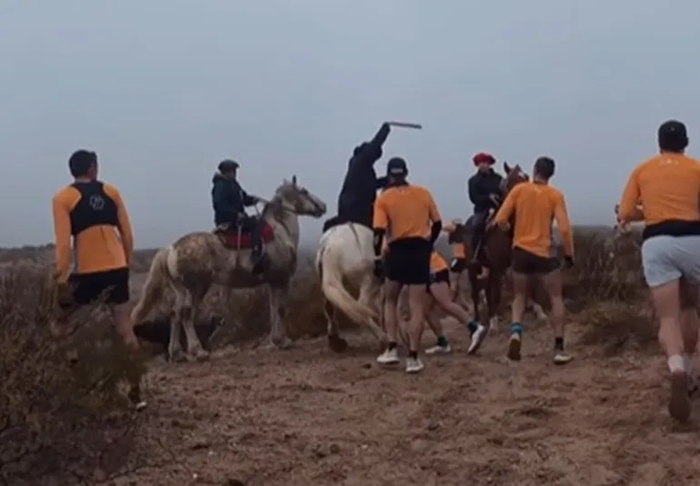 Ataque a deportistas.