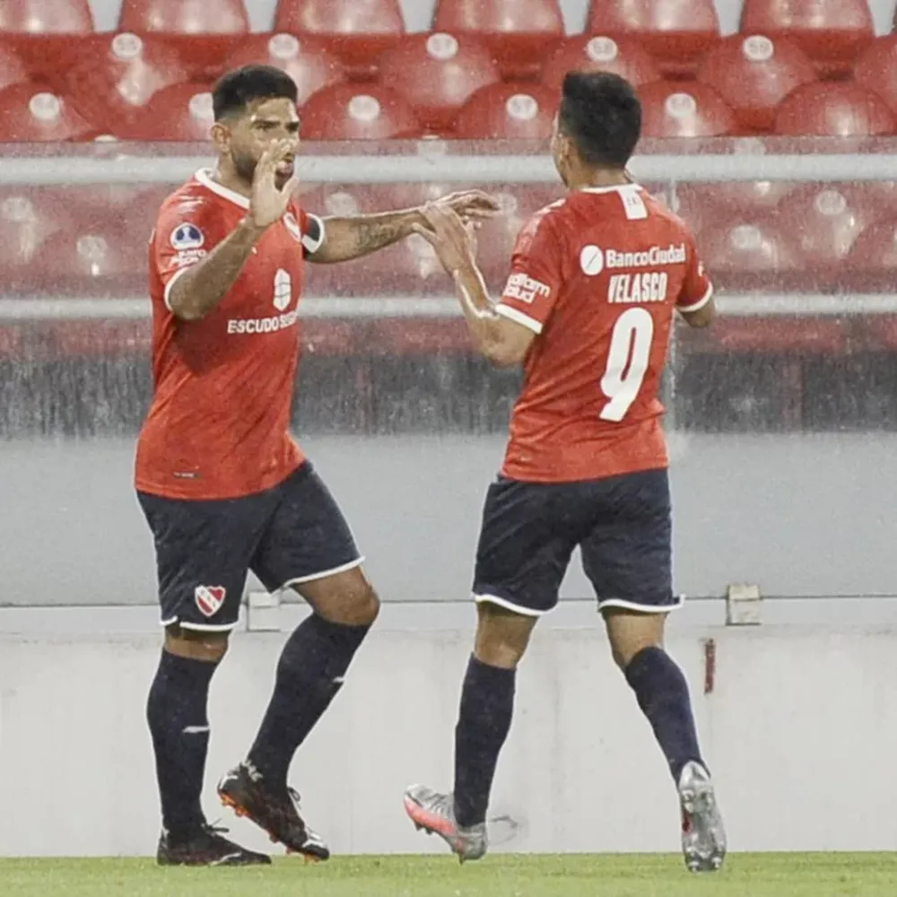 El Rojo cumplió y se le viene Lanús