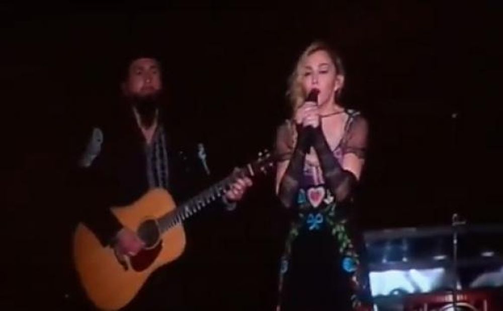 [VIDEO] Durante un show, Madonna lloró por los atentados en Francia