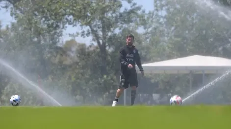 Messi por Dybala, por ahora el único cambio para jugar frente a Brasil en San Juan