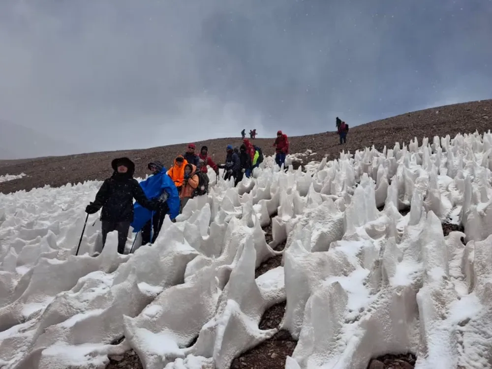 Alumnos del Curso de Montañismo de la Escuela Industrial tuvieron la última expedición en alta montaña.