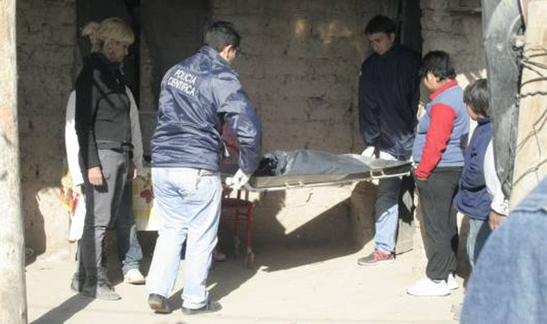 Investigan si una bebé de dos meses murió por el frío