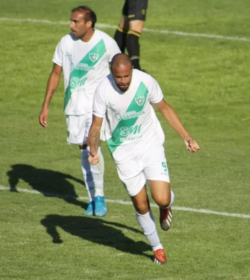 Desamparados y Peñarol no se definen