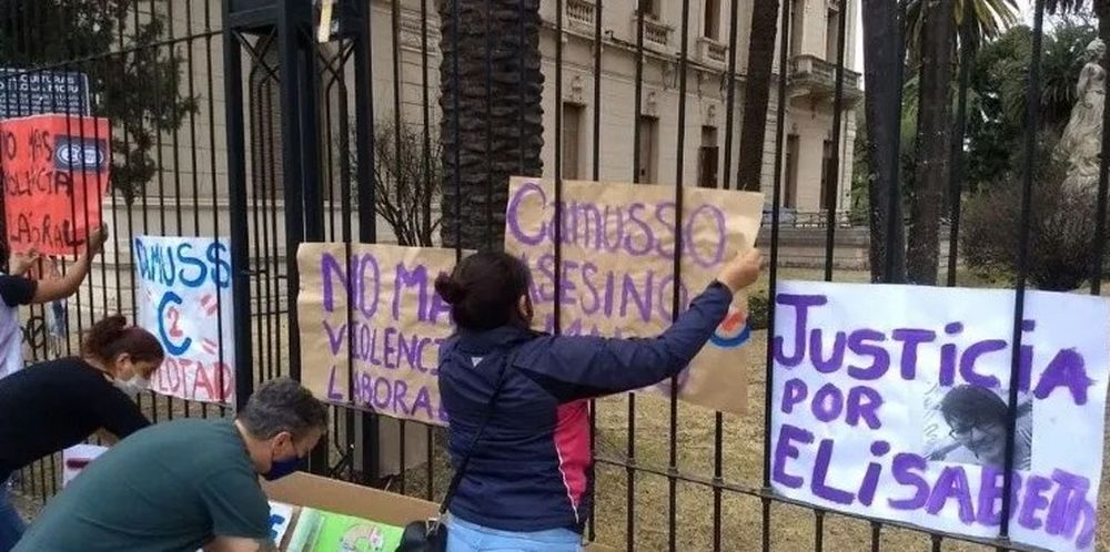 La hija de Luismi se sacó una foto y solo se tapó con las manos