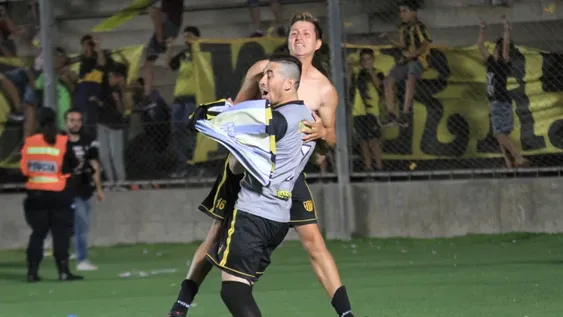 El torneo local volvería tras 454 días