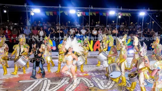 Marcha atrás de las comparsas que dudaron de los ganadores del Carnaval de Chimbas: pidieron disculpas y agradecieron a la intendenta