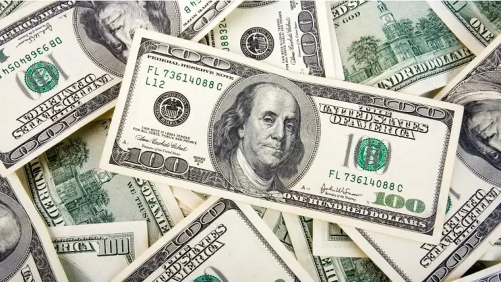 El dólar tuvo una nueva caída y cerró en $46,04