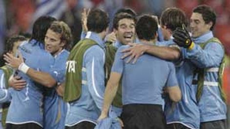Uruguay venció Corea y es el primer equipo en los cuartos