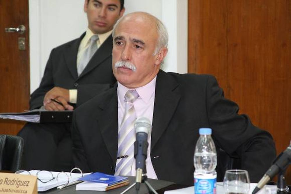 Revuelo por concejal que dejó el bloque ibarrista