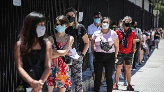 El Covid-19 no cesa en Argentina: reportaron 161 muertos y 118.171 nuevos contagios
