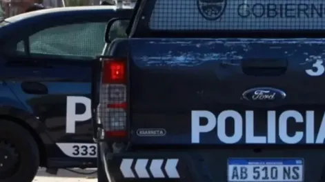Arreglaba un camión, cedieron unos tacos y murió aplastado