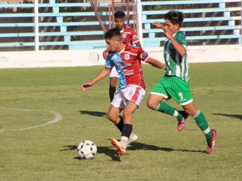 Alianza igualó con Desamparados y se sumó al lote de los líderes