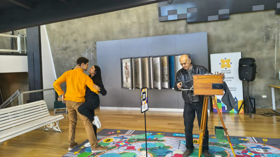 El festejo por el Día de los Museos trae, entre otras propuestas, a Memorias de la Plaza 25, un interesante circuito de realidad aumentada que se desplegará en el Museo de la Historia Urbana.
