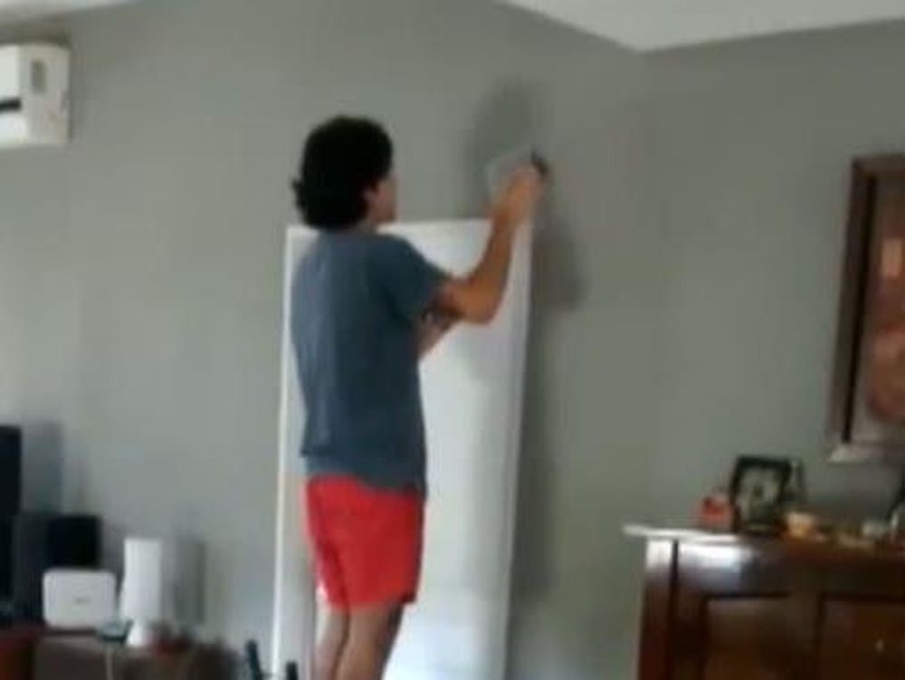 El desopilante alarido de una madre cuando su hijo atrapaba un murciélago fue viral