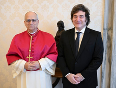 Papa León XIV y Javier Milei.