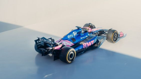 Alpine denunció que dos personas ingresaron de noche en su fábrica y se investiga “espionaje”