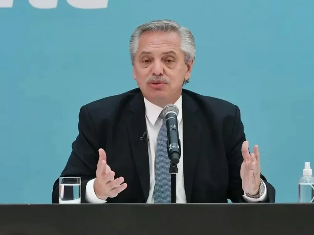 Fernández: “Le voy a poner el pecho a la inflación, a los que especulan con el dólar”
