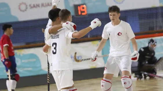 Chile perdió y se complicó solo