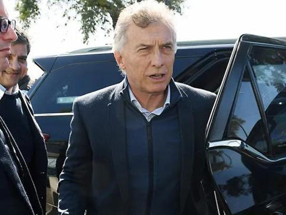 Un colaborador de Mauricio Macri aseguró que “no hay ninguna posibilidad” de que el ex presidente se una a Milei