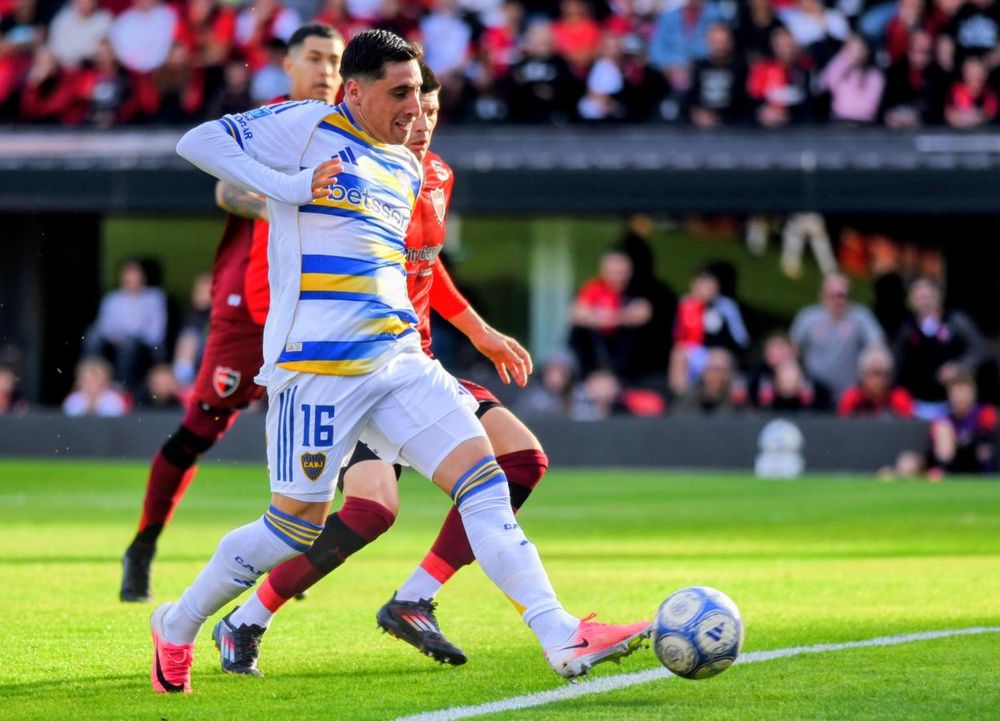 Sin gol. Miguel Merentiel no pudo marcar ante Newells y a Boca se le complicó todo. Al final, salvó un punto.