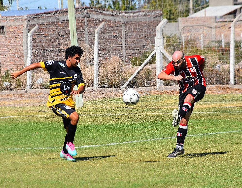 LIBRES B - GLORIA RECARGADA VS VERSUS.
