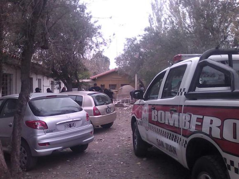 En su día, Bomberos Voluntarios rescataron a un perro en un increíble operativo