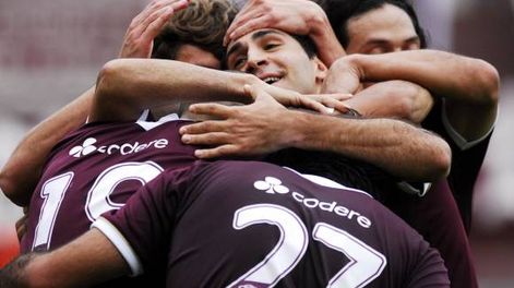 Lanús le apunta a la punta